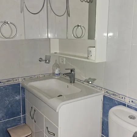 Apartment Shkembi *
